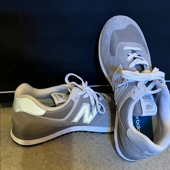 New Balance Classic 574 Gray and White Sneakers - Picture 3 of 6